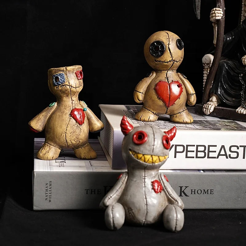 Horror Cursed Doll Halloween Aromatherapy Ornament Voodoo Doll Spray Decoration Office Desktop Decoration
