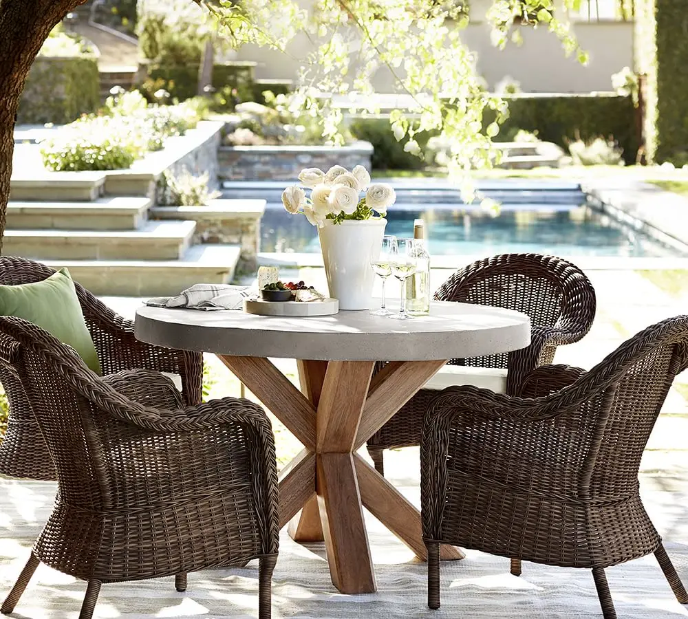 Outdoor Bistro Restaurant Round Teak Table Set Outdoor Wooden Dining Table And Wicker Chairs