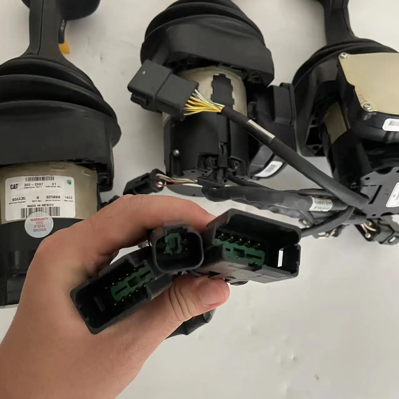 3085204 Подлинное управление GP-джойстик Pilot handle 308-5204 для гусеничного грейдера