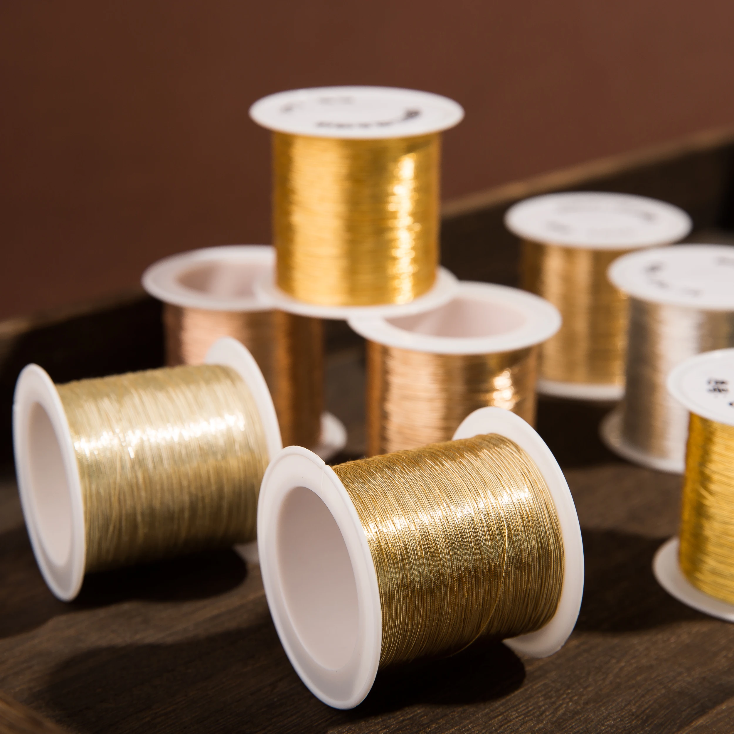 Золотая нить Премиум | Блестящая и блестящая | Идеально подходит для этнической одежды и тонкой французской вышивки