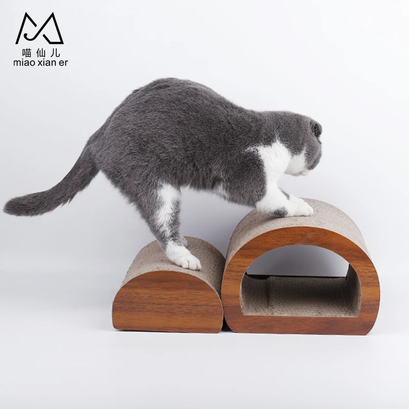 Tunnel Cat scratching corrugated cat scratcher