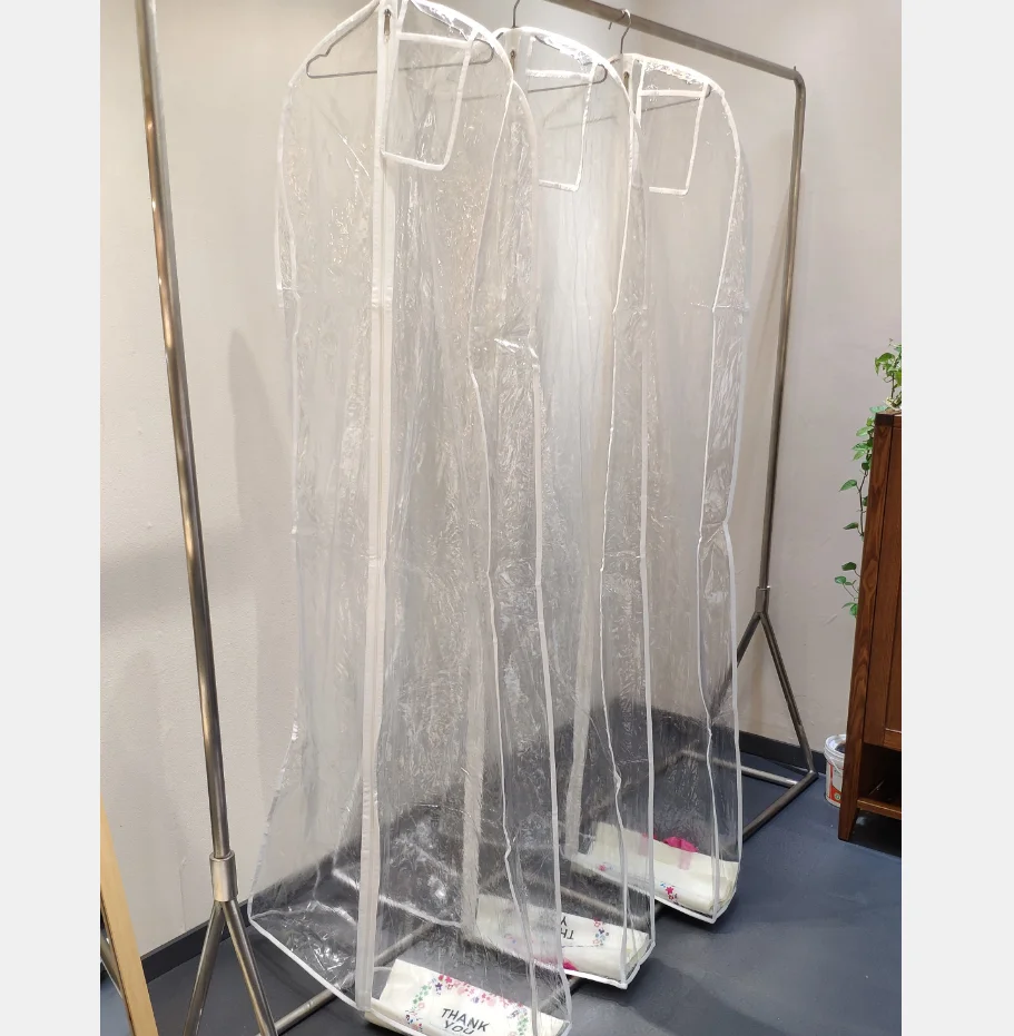 QUEENSGOWN  OEM bridal garment bags available add letters label wedding day customization