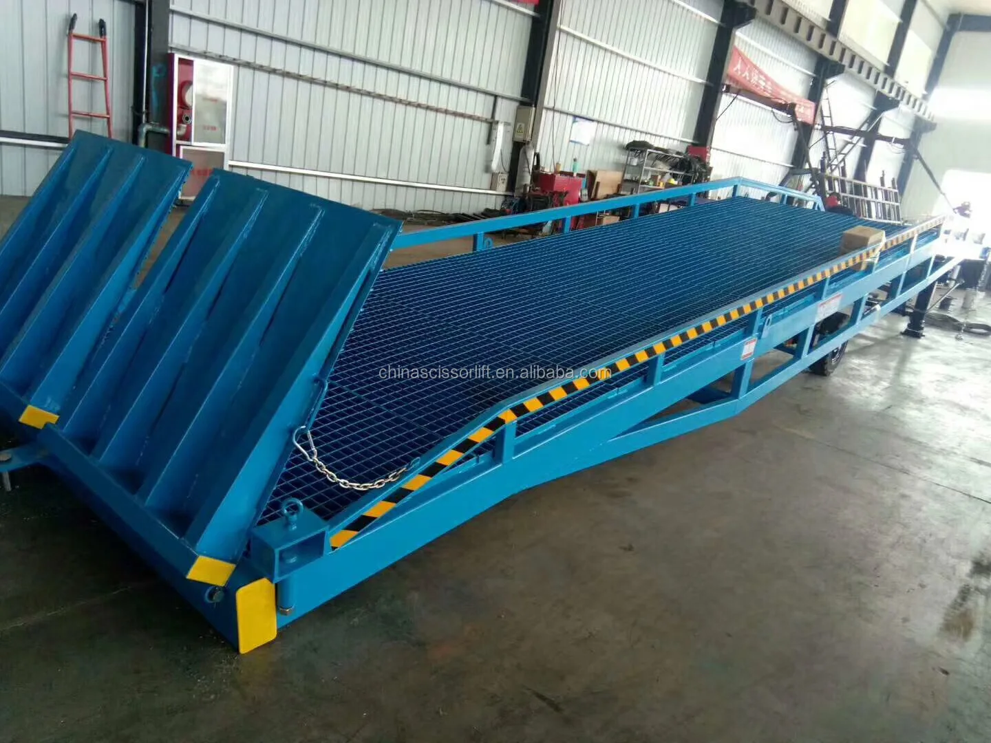 8000kg Capacity Loading And Unloading Container Ramp Dock Plate For Truck Fixed Ramps