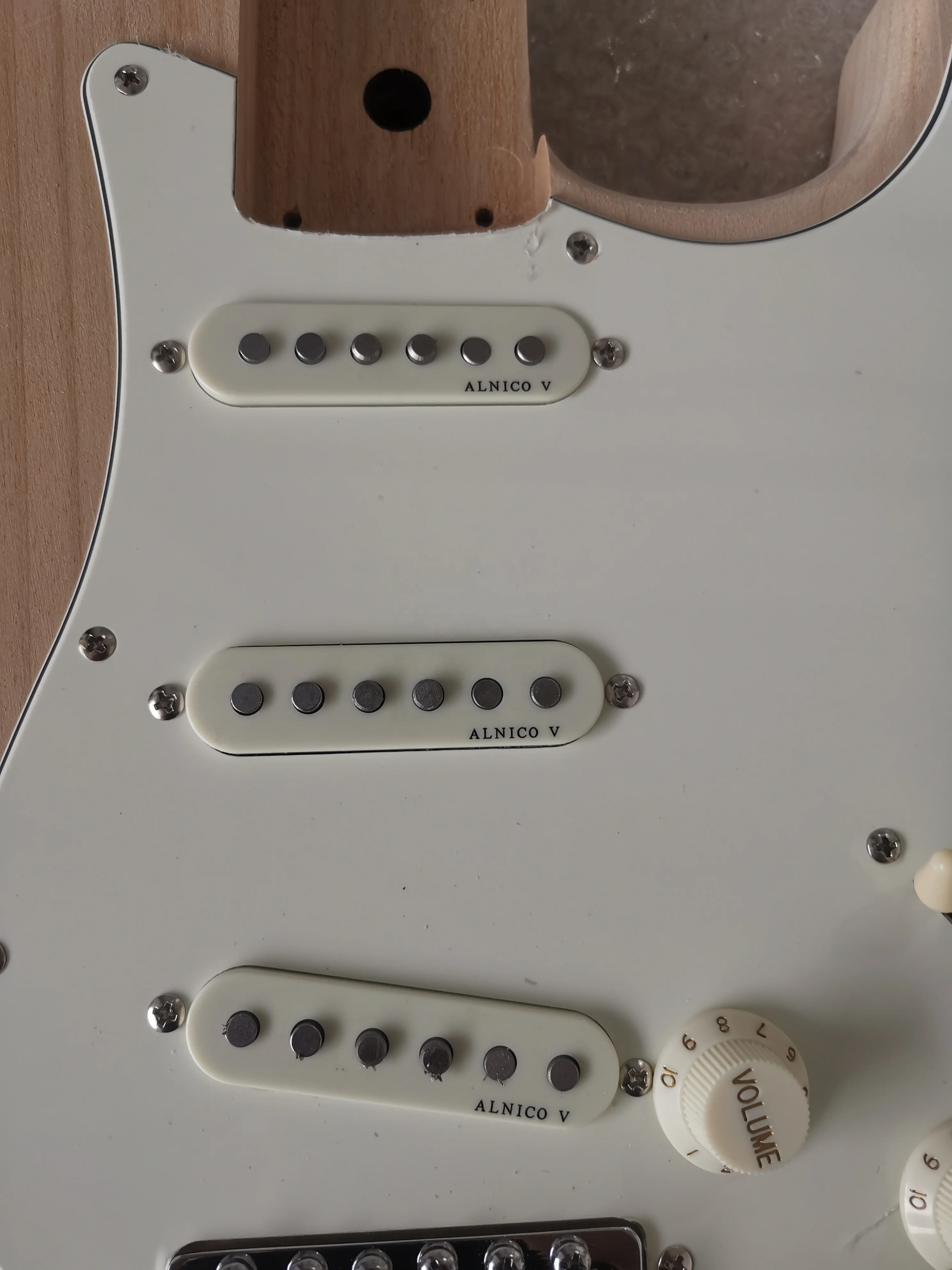 ZLG 6 string ST electric guitar kit alder body roasted maple neck fast shipping factory outlet