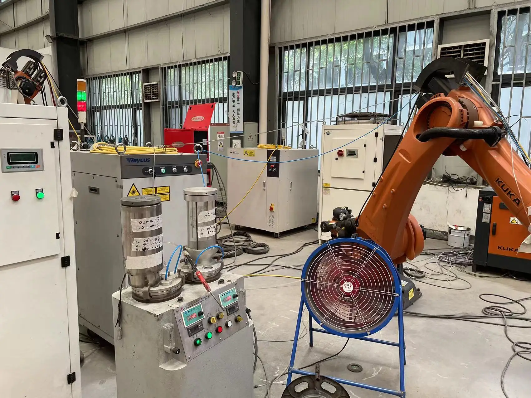 FED 6000W fiber laser coating for irregular mental workpieces with Kuka 6 Axis Robot Arm  Laser cladding equipment