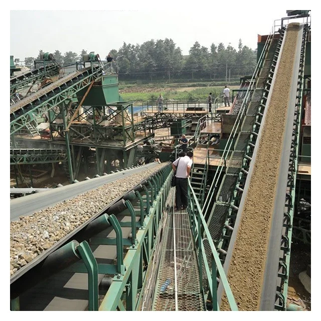 Smooth Operation Wood Chips Conveyor Belt System