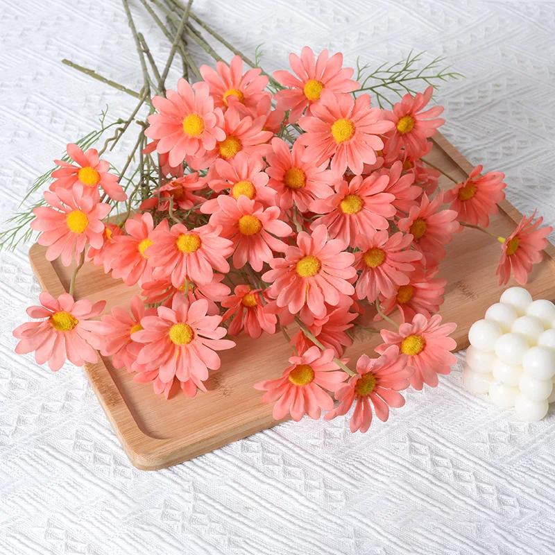 Hot sale Decorative Flowers Silk Small Daisy bouquet Artificial Flowers Cheap Price table centerpiece decor