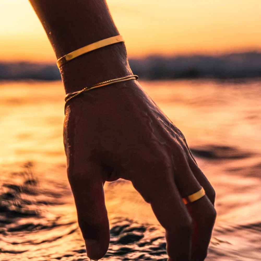 New Designed Fashion Jewelry Statement Bangle Gold Bracelet Custom Logo Unisize Cuff Bracelet For Women Men