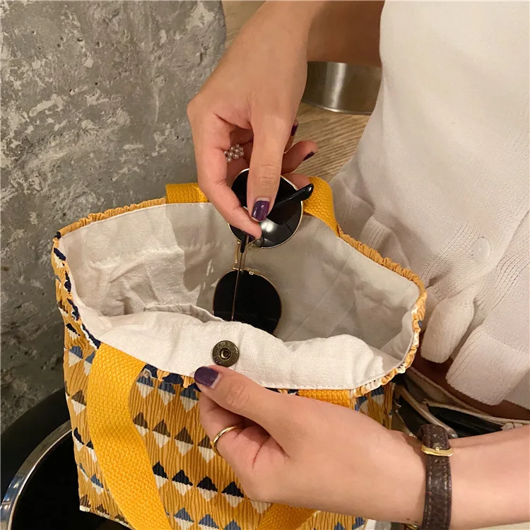 South Korea Ins Small Fresh Cute Small Cloth Bag Female Wrinkled Cloth Printed Handbag Bento Bag Wholesale