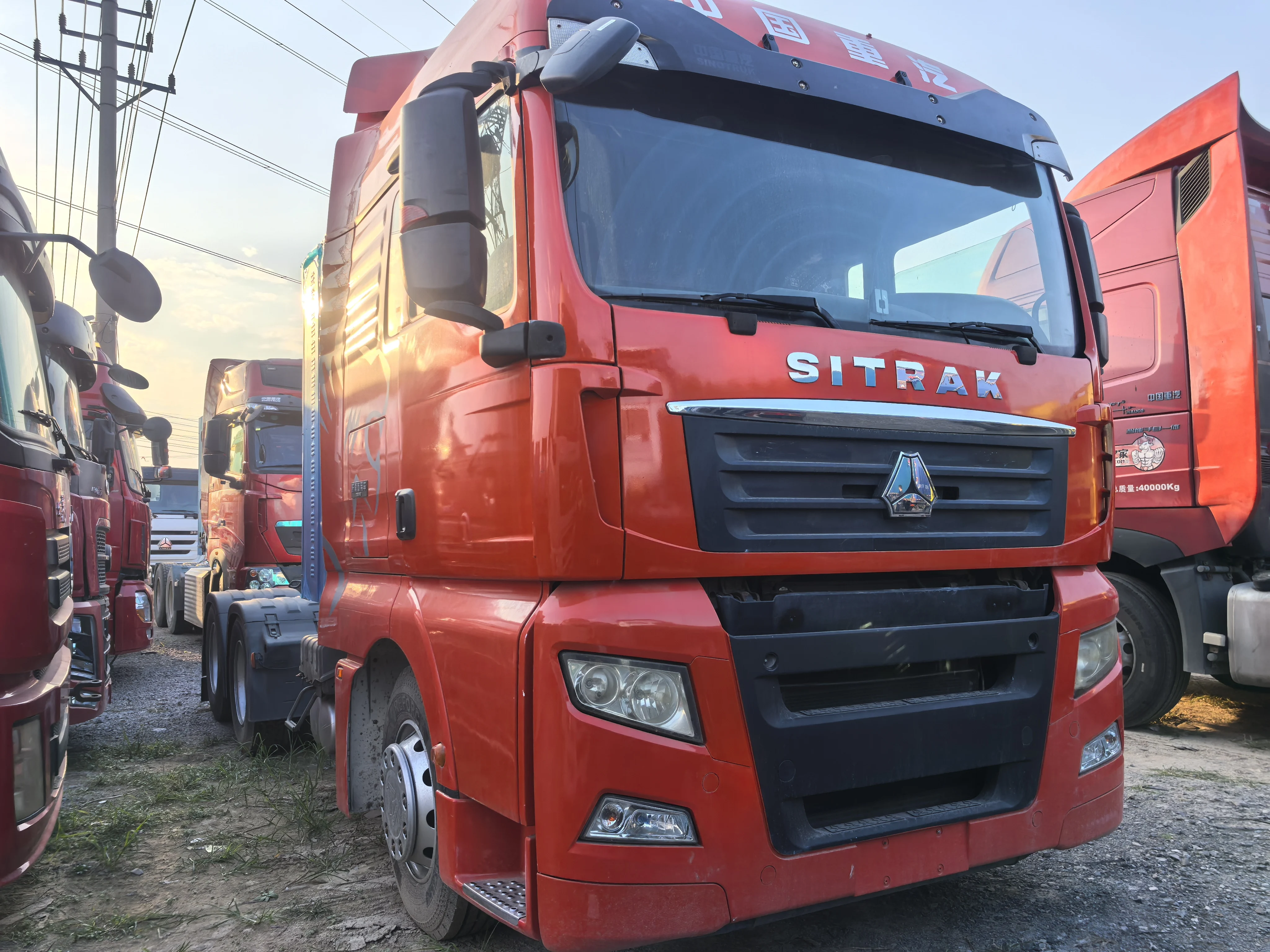 Тяжелый грузовой автомобиль Sinotruk HOWO 6X4 тягач 371hp/420hp Китай цена