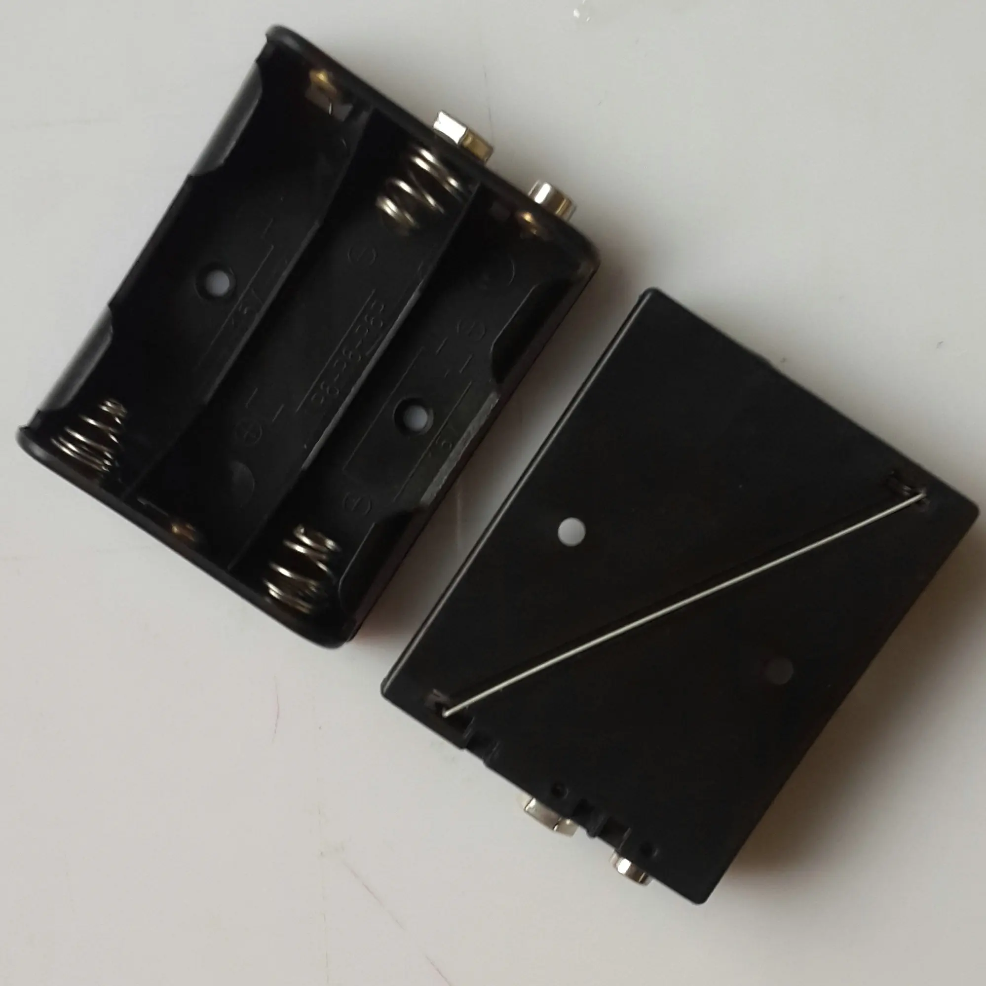 2 d cell battery holder