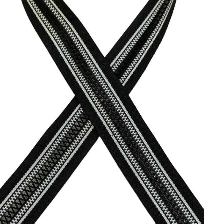Wholesale High Quality 5# Fashion Black And White Line Plastic Resin Zipper Open-End Vislon Plastic Zippers for Garment Bags