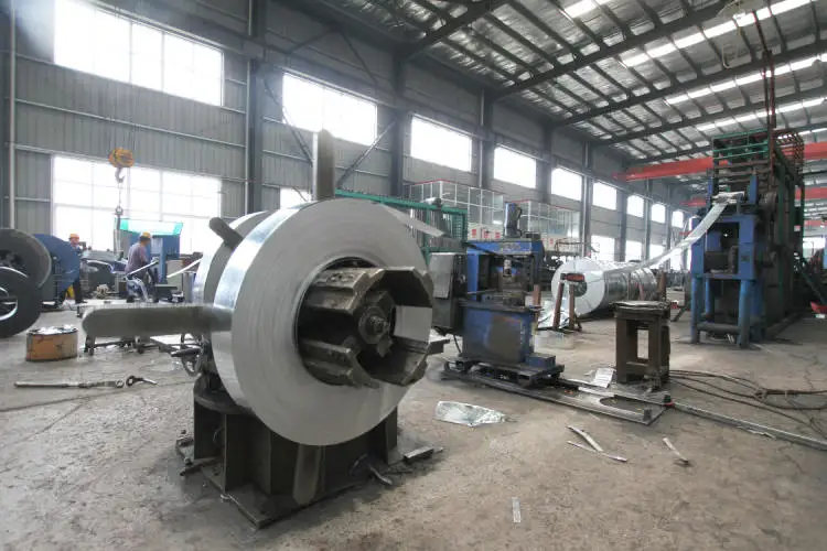Welded hot dipped galvanized steel pipe pre galvanised plumbing round hollow section q235 schedule 40 carbon erw pipes