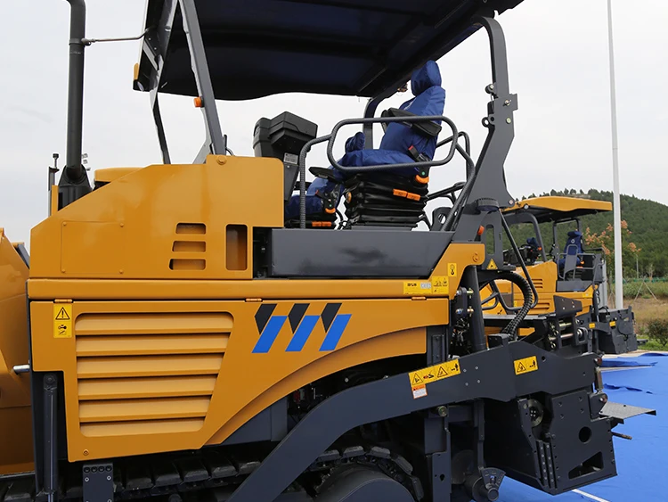 China Crawler Asphalt Concrete Paver Laying Machine RP953 with 10Meters width