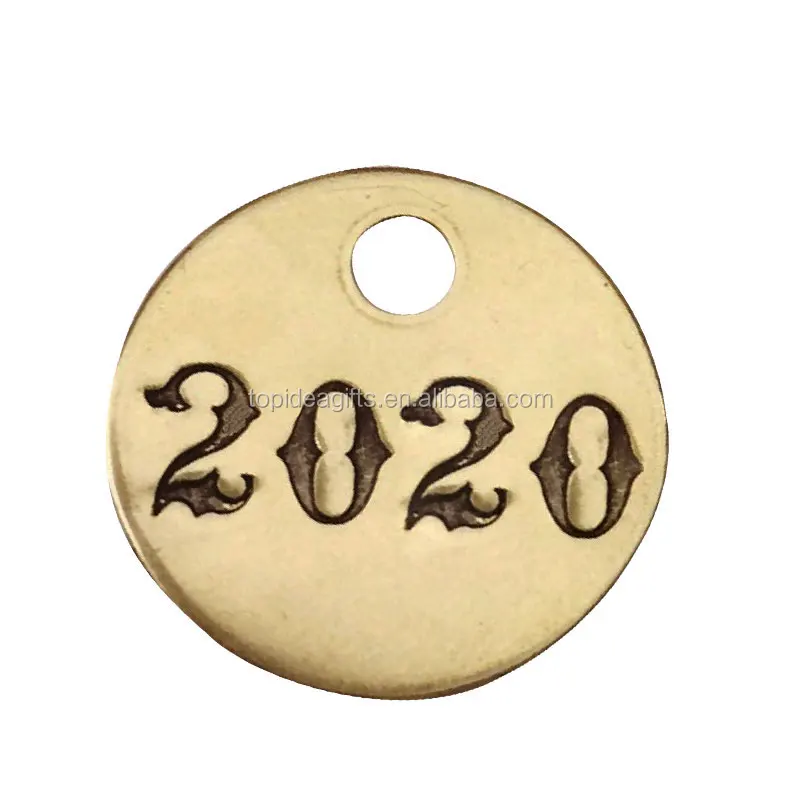 Fashion customized Antique Brass Stamped Logo Metal Discs 2020 New Design Round Shape Vintage Metal Jewelry Charm Tags
