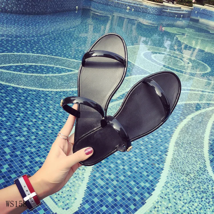 
Jelly Shoes Rainbow Summer Sandals Female Flat Shoes Casual Ladies Slip On Women Candy Color Peep Toe Beach Shoes 