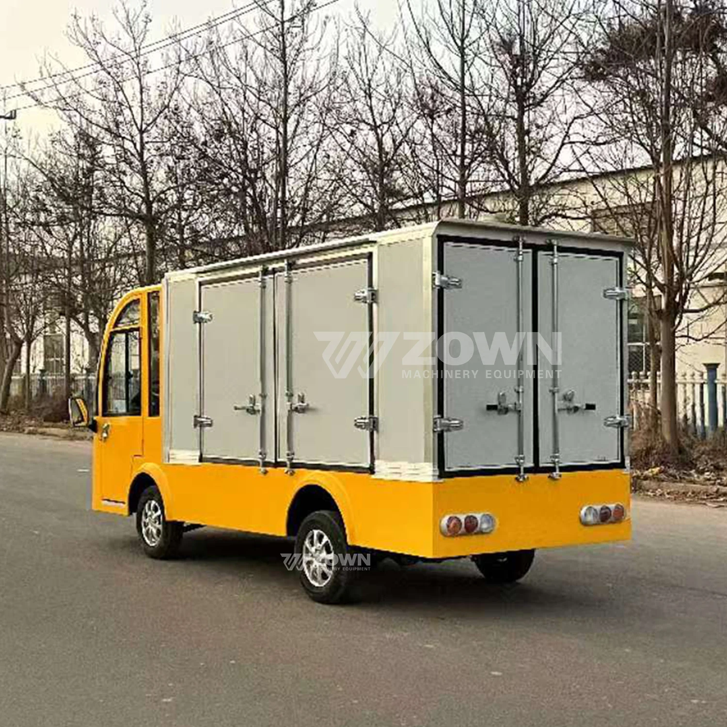Fully Enclosed Four-Wheel  Electric Car Transport Goods Conveniently and Quickly  Electric Bus