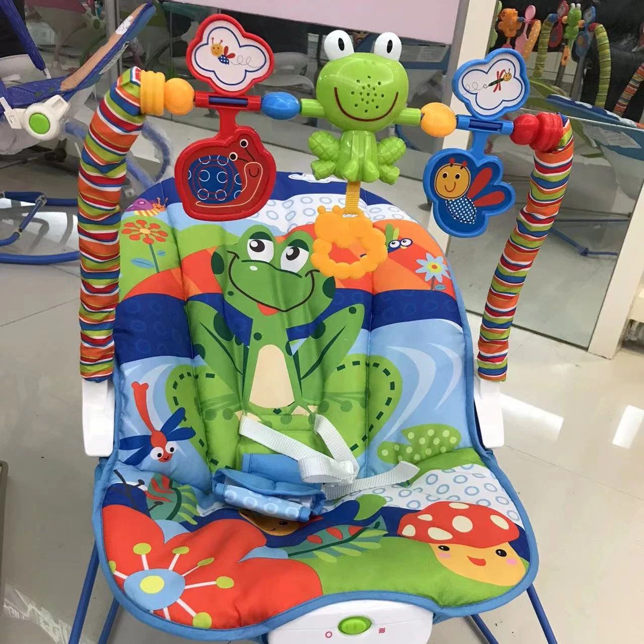 Baby rocking chair + toy for baby