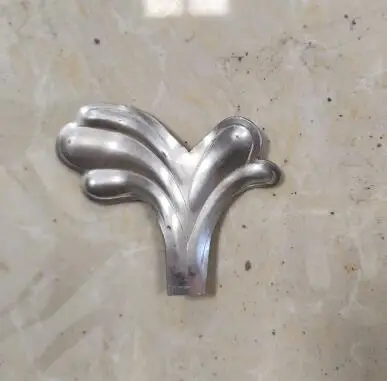 65x80x2.5mm railing gate fence wrought iron  component ornamental forged elements  iron leaf