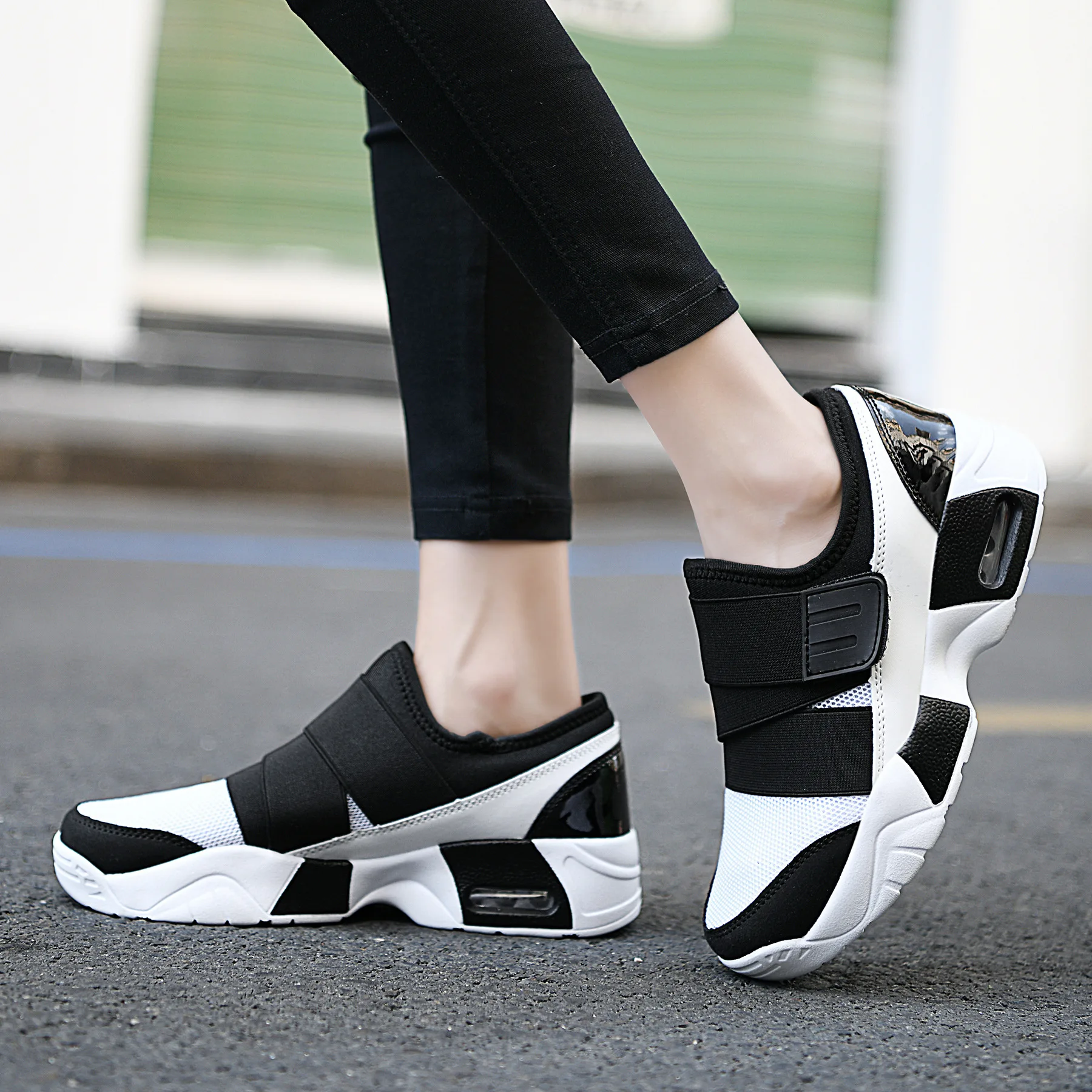 Road walking shoes modern leisure high quality Stylish and beautiful sports shoes