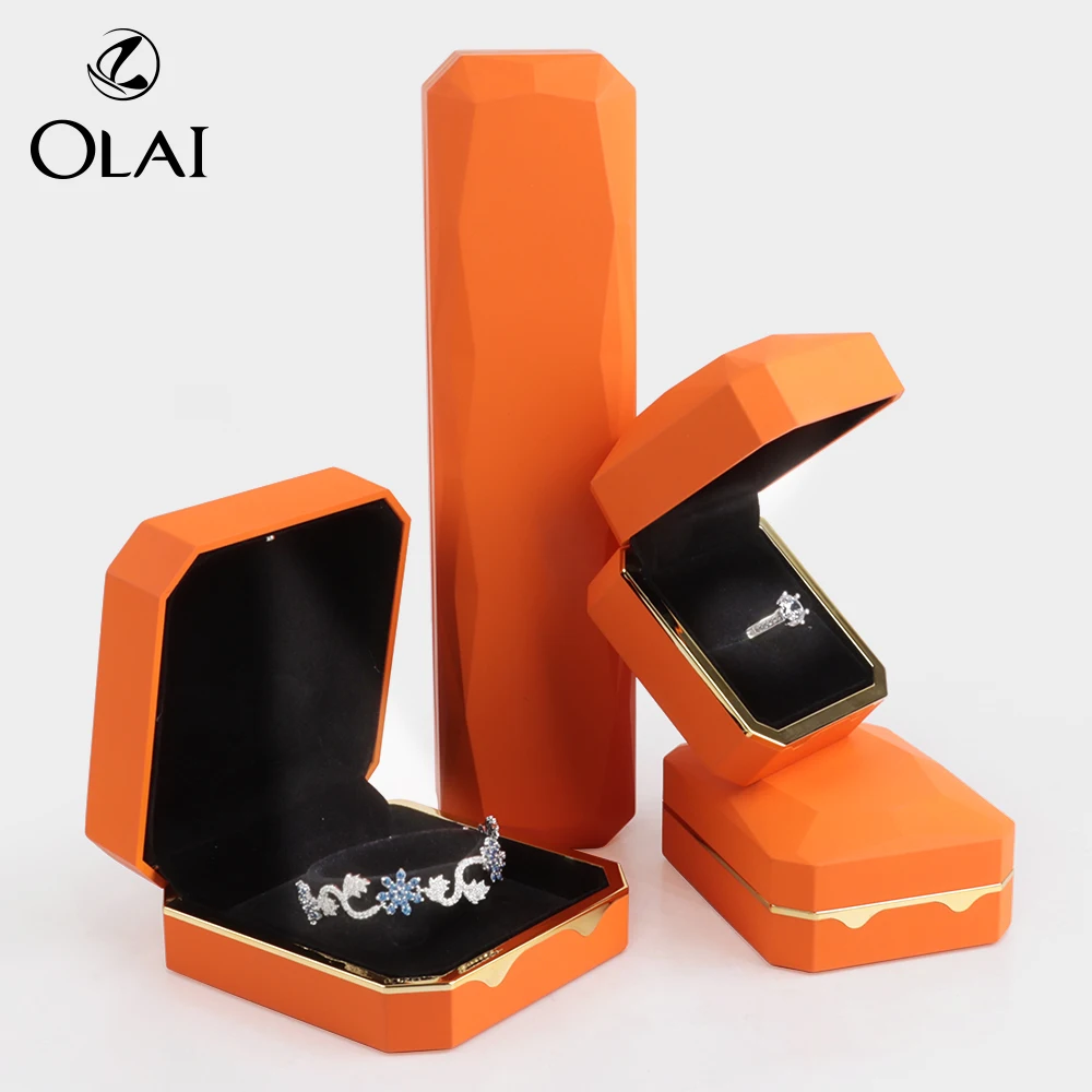 Olai Luxury Orange Lacquer Painting Ring Earring Pendant Chain Bracelet Bangle Jewelry Gift Box Packaging Boxes Set With LED