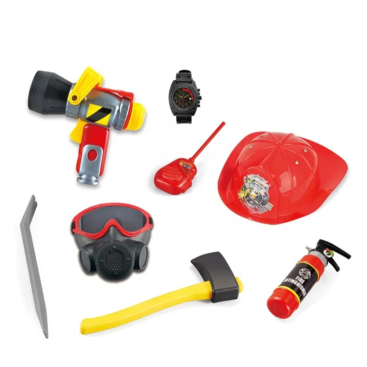 Игрушка пожарный