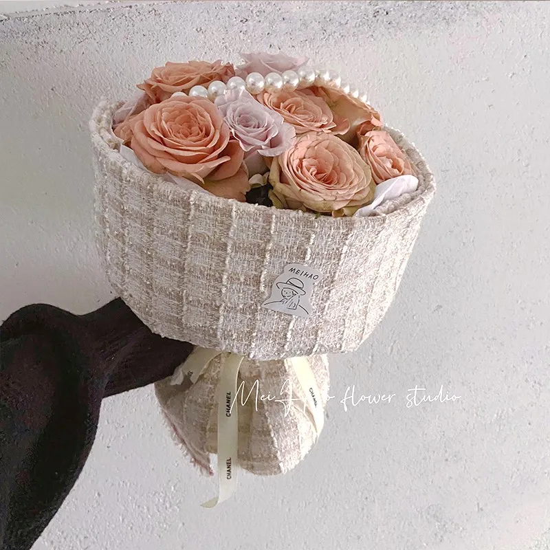 Cloth art small fragrant wind bouquet wrapping paper Flowers wrapping paper high light luxury fashion florist materials