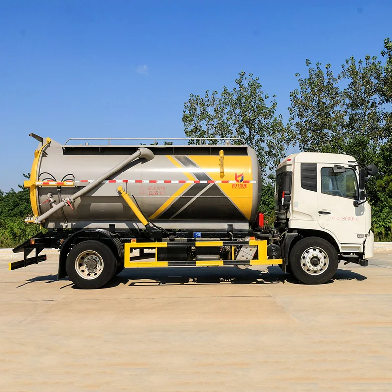 Dongfeng Diesel Sewage Tanker Manual Transmission SLudge Truck Vacuum for Sewage Suction