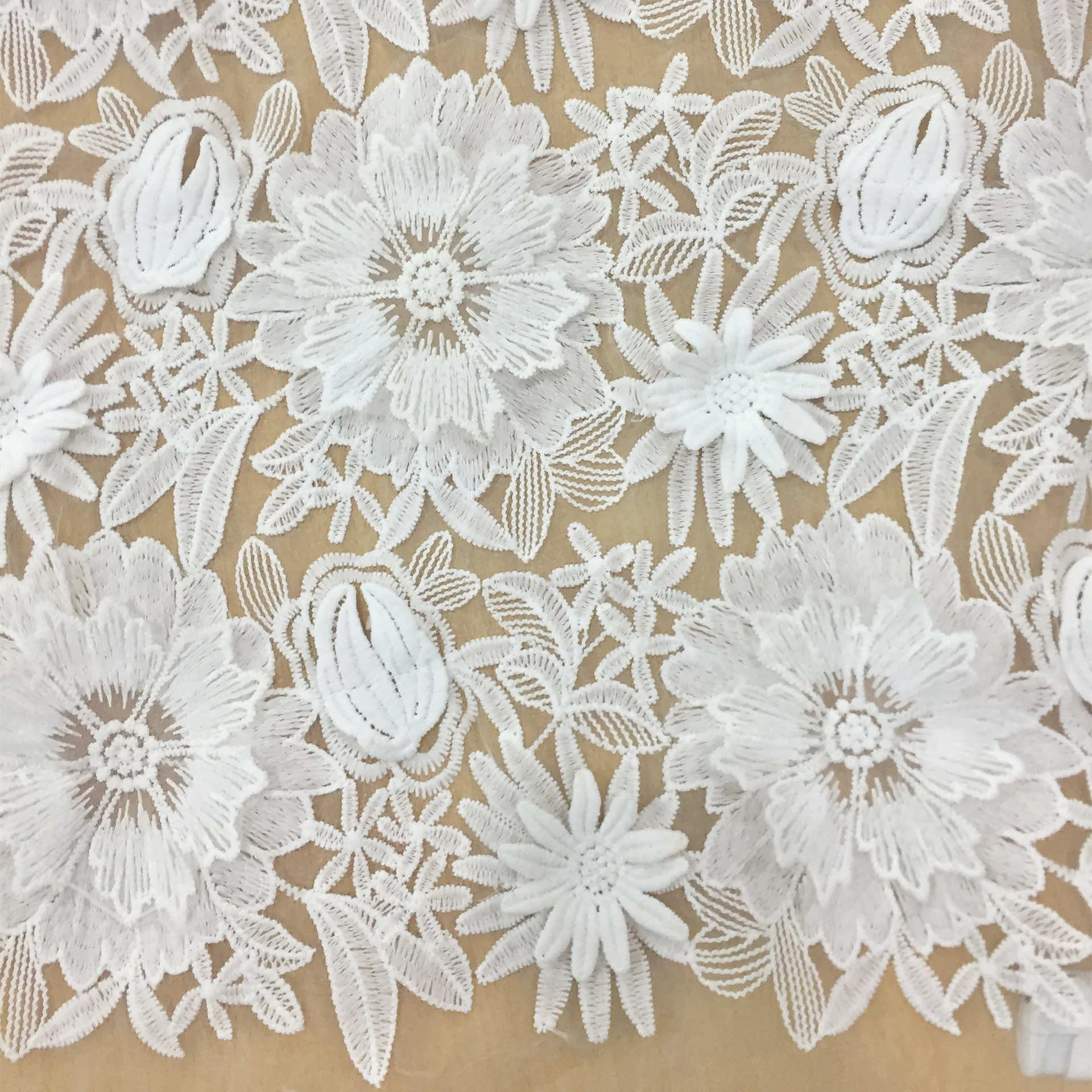Fashion Women Embroidery 3D Flower Lace Fabric Beautiful Tulle Lace For Wedding Dress