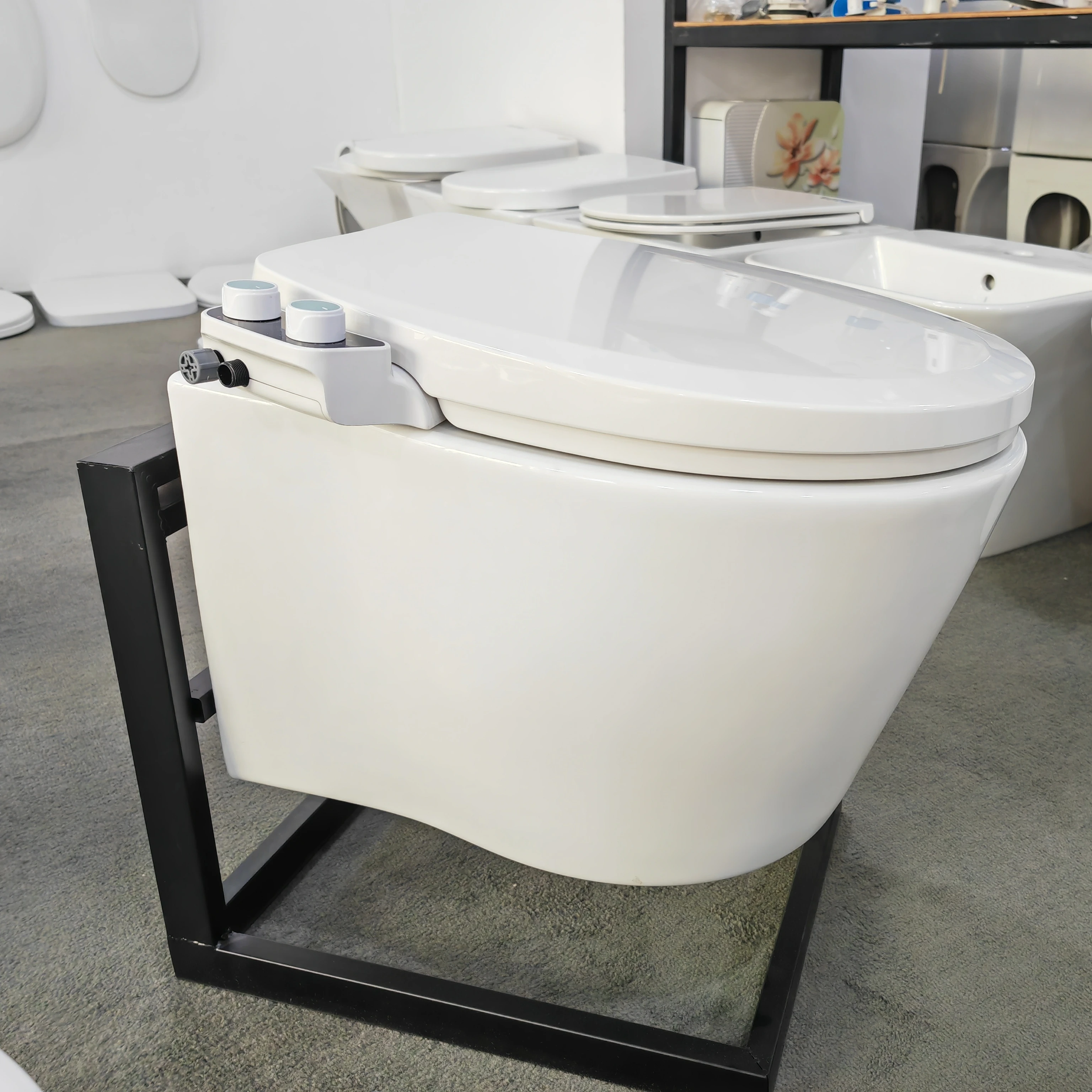 Round Shape Non Electric Automatic Self-Cleaning Nozzle Easy Installation Manual Bidet Toilet Seat For Bathroom