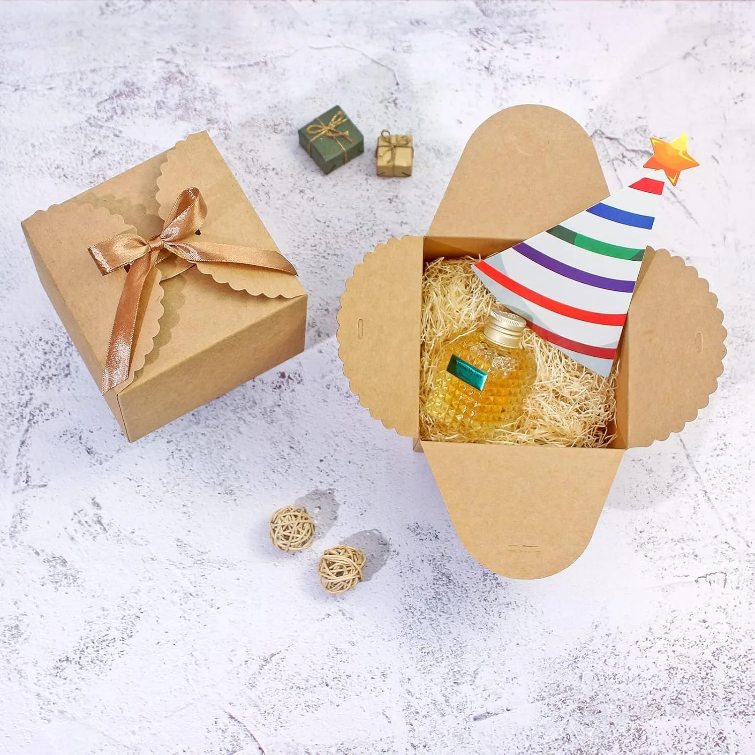 christmas hot strawberries empty round bonbon celebration dubai customize luxury gift bar packaging chocolate box