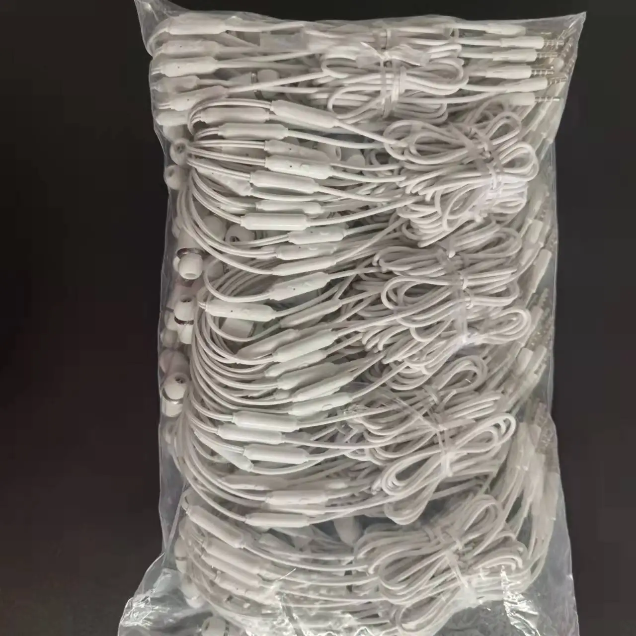 universal move free  year phone   retail package JDLON china low price 3.5mm wired earphone headphone headset