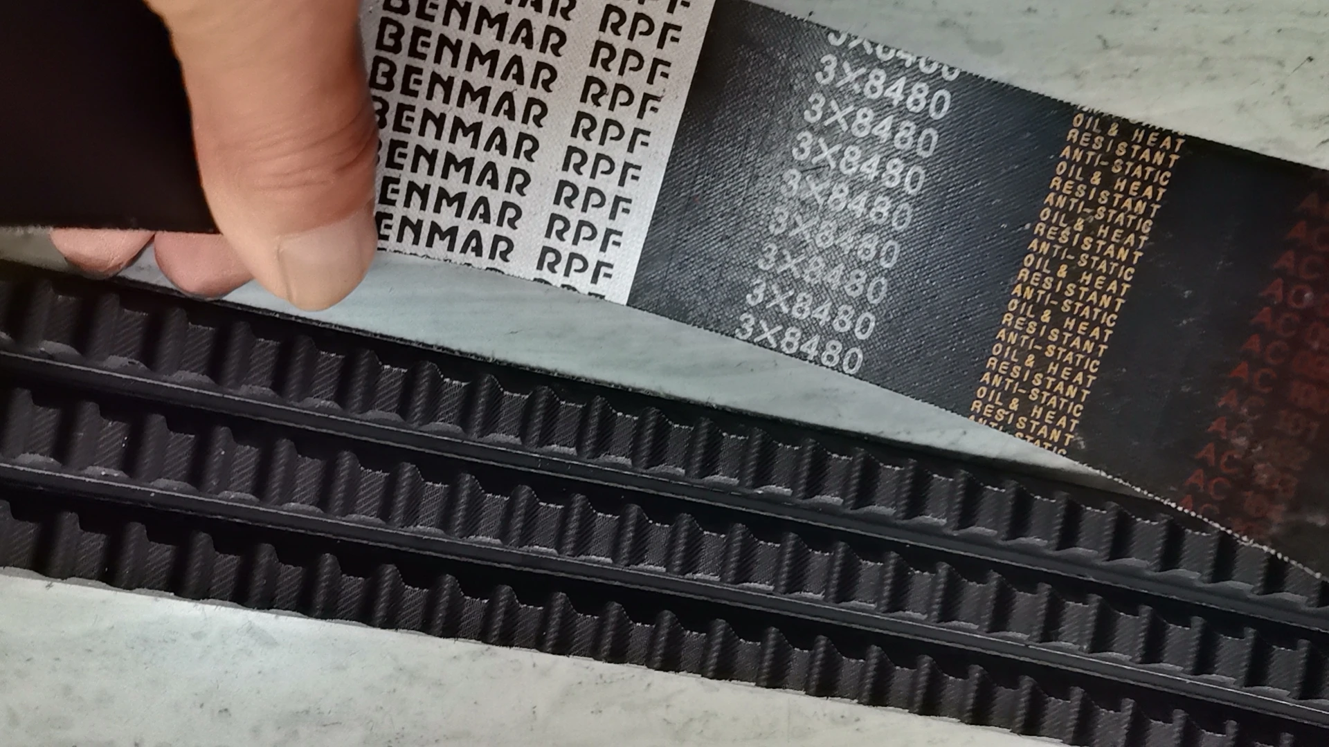 Hot Excavator Engine parts Air conditioner Fan belt Digger Belt for Hitachi ZX200 High Quality Cheap Price leather belt on sale