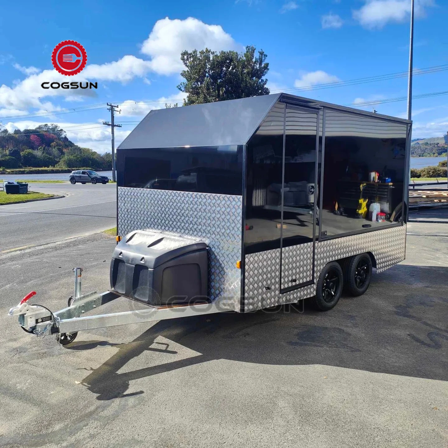 Outdoor Mobile Dog Spa Trailer Fully Equipped Dog Grooming Trailer For Sale