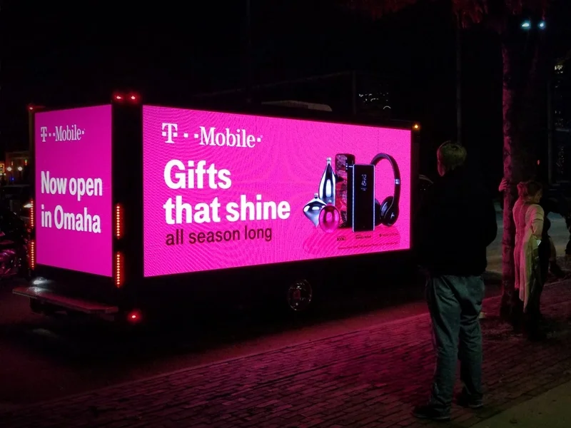 truck mobile led display panel moving led truck/trailer screen wall for advertising