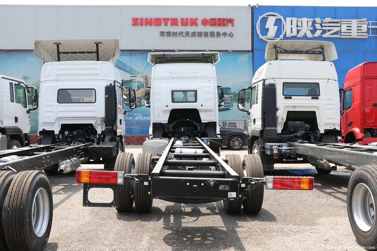 Shaanxi Automobile Group DeLong M6000 Cargo Truck Strength, Efficiency, and Reliability in One Package