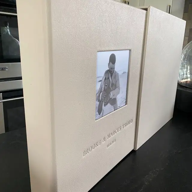 Unique Personalized Customized Gold Stamping Logo Luxury Hardcover Blank Wedding Guest Book