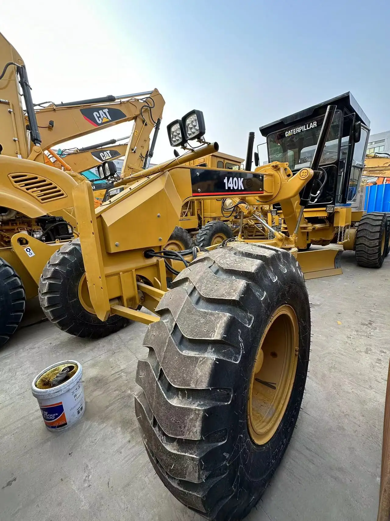 Used Original Japan Caterpillar Excavator 320 Crawler Excavator in Excellent Work Condition Good price second hand car 140K