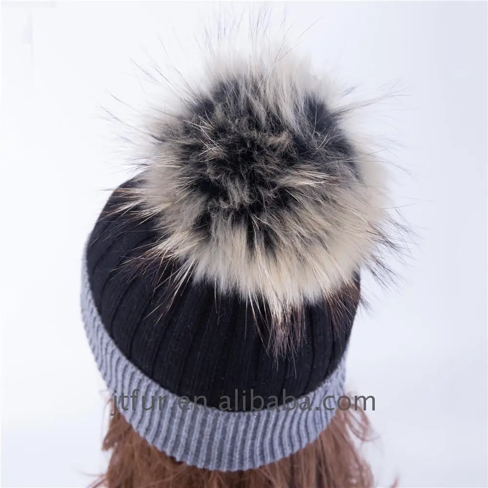 Colorful Wholesale factory price raccoon Fur Pompom For Beanie Hat