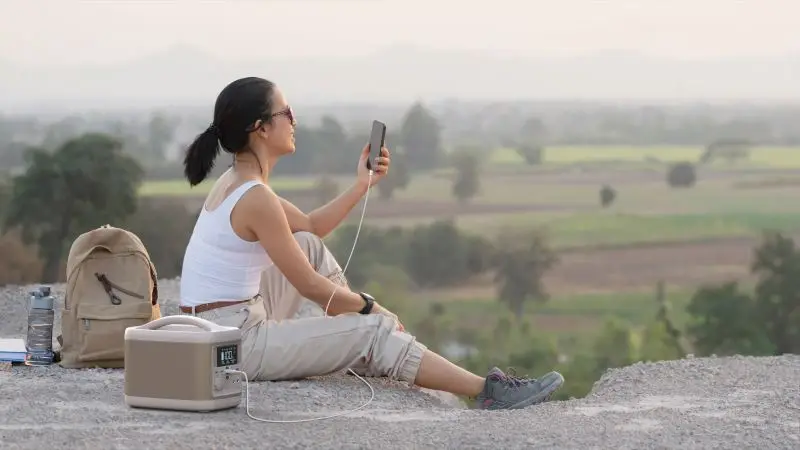 Good price  Pure Sine Wave MPPT 48v 51.2v  600 watts 144000mah  water proof solar generator portable power station