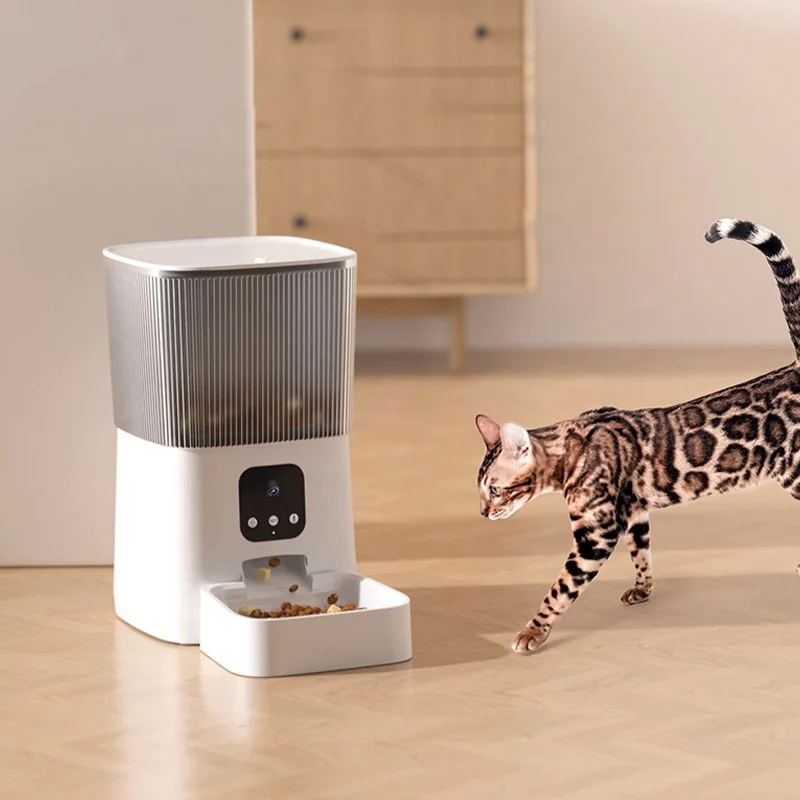 2024 New Innovations 7L Large Capacity APP Remote control Voice Video Smart Automatic Pet Feeder with Camera