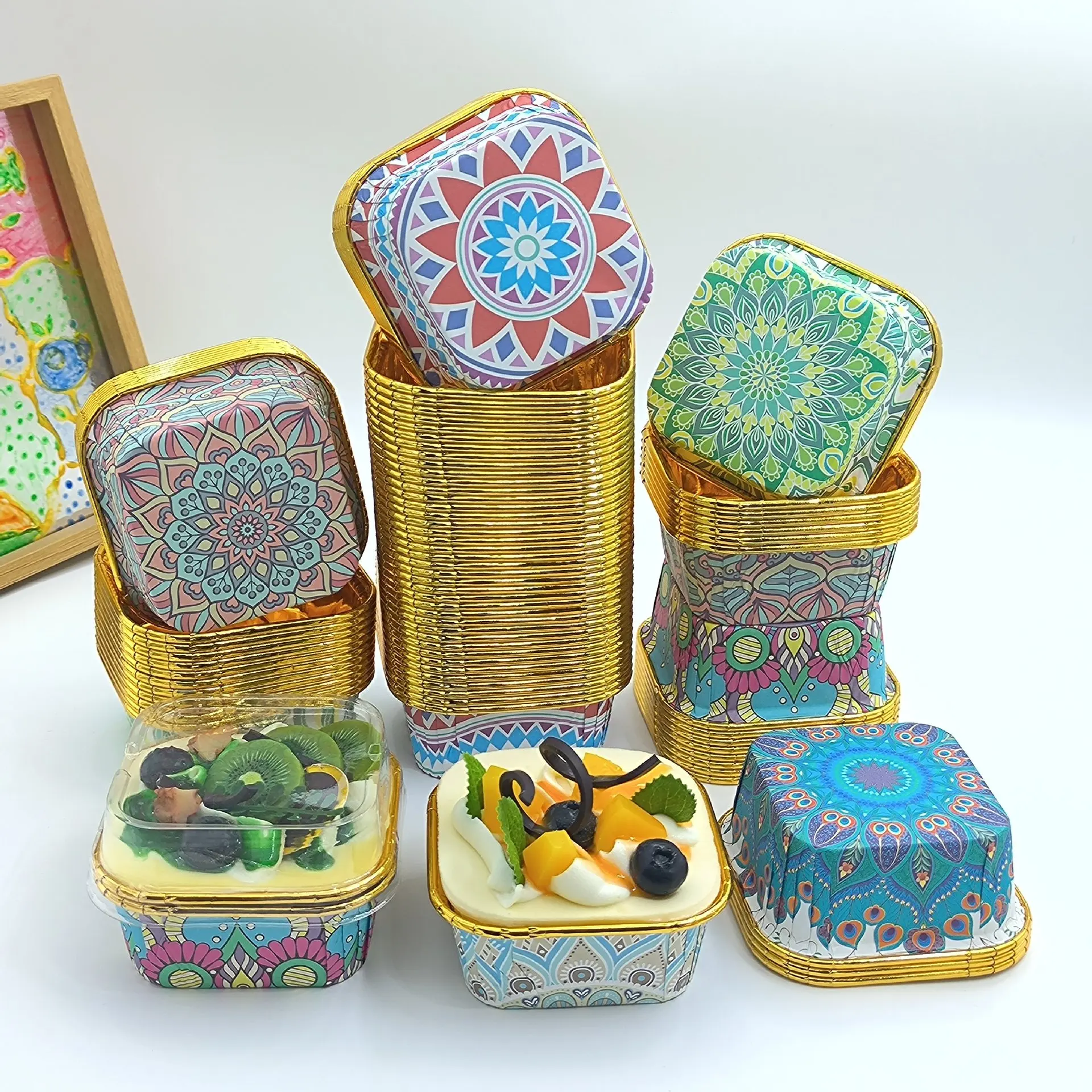 Wholesale Thick Color Pattern Aluminum Foil Cupcake Mold Food Grade Paper Muffin Cake Cup Rolling Mouth Cupcake Liners