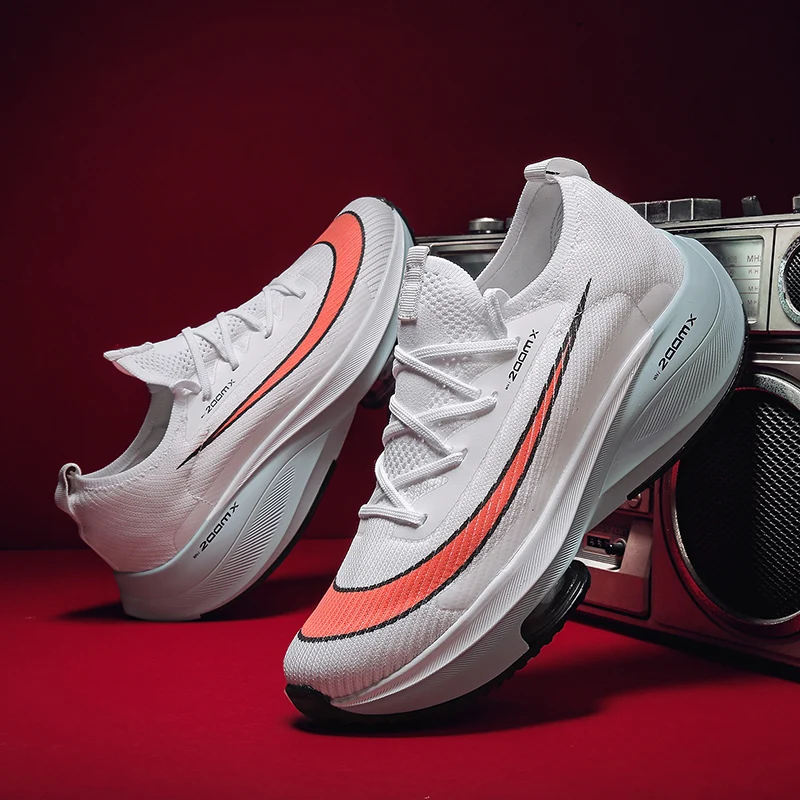 2022 New Black Mesh Breathable Fashion Sneakers Custom Brand Casual Marathon Sport Running Shoes Men