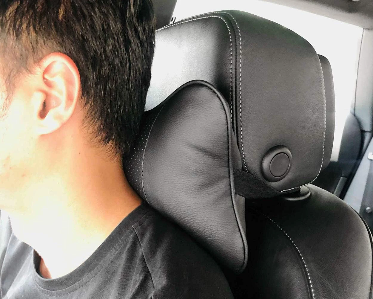 High Quality New Leather Auto Seat Headrest Pillow Car Neck Cushions