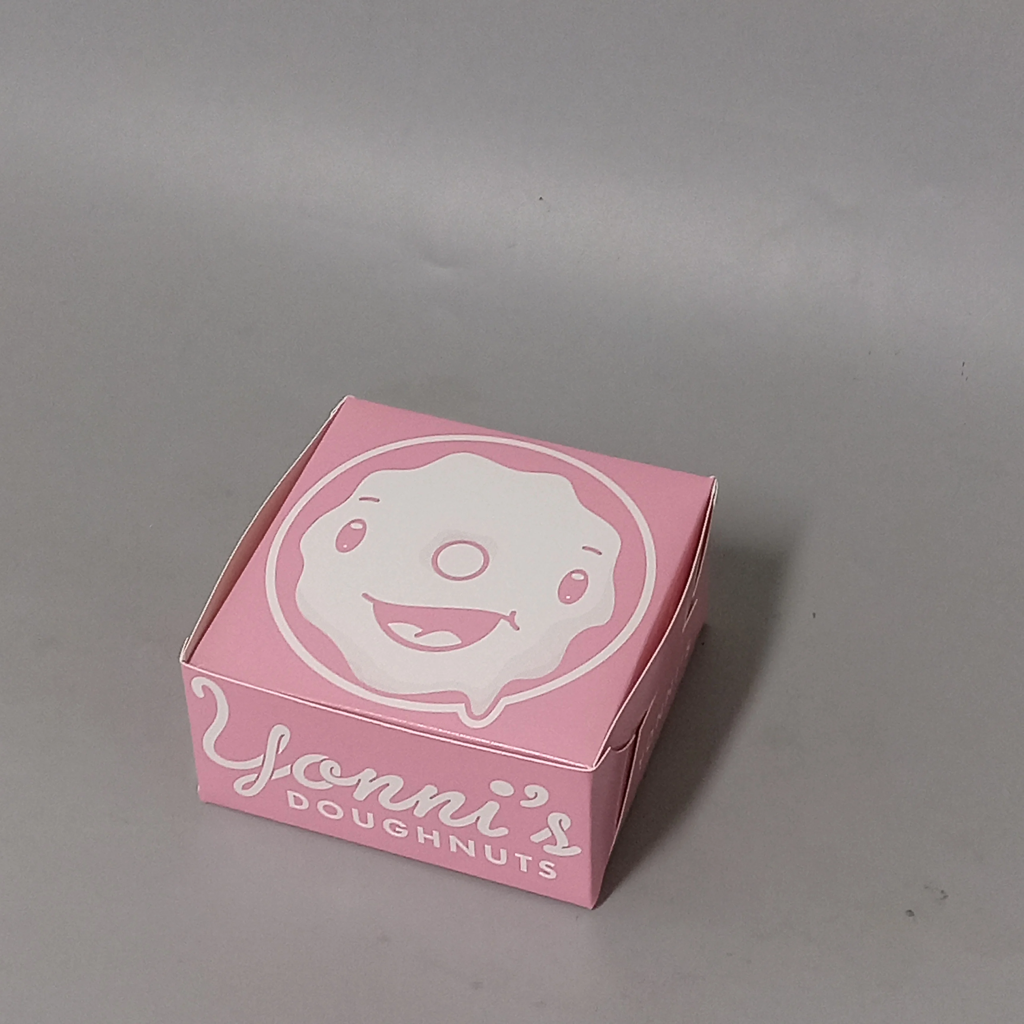 High quality Foldable Donut Bakery Waffle box for  Cake Cookies Sweet Pastry Box Custom Logo Mochinut Packaging Box for Muffin