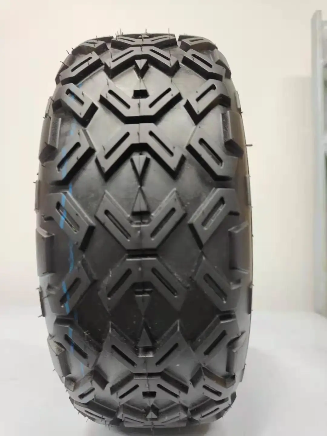 hot selling 10 inch 10X4.00-6 Tubeless Tyre electric scooter fat tire for electric scooter /electric bike