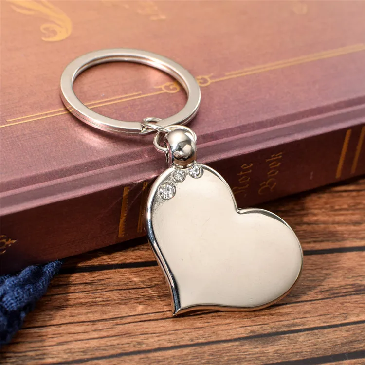 2021 Super Quality Customised Love MOM Keychain Delicate Gift Heart Shape Key Chain