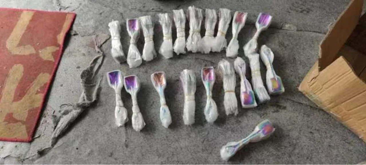 RTS 2025 Manufacturers wholesale online celebrity creative retro shovel coffee spoon stainless steel dessert spoon