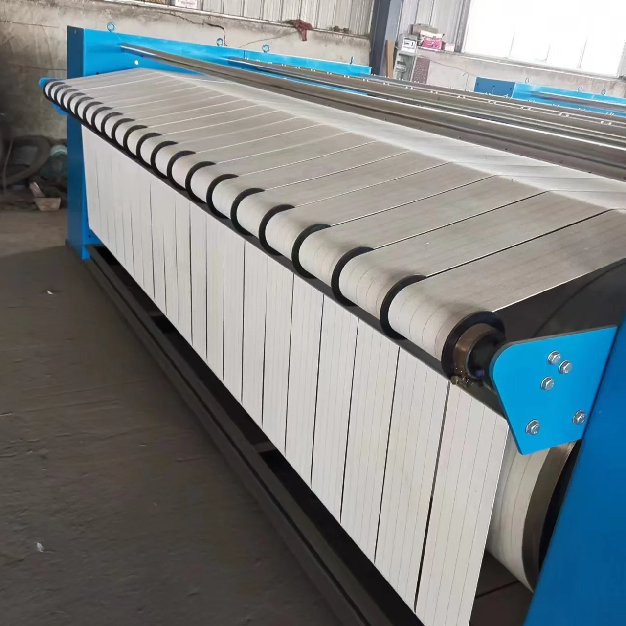 YP II-2800 Manufacturers Wholesale large-scale clothing and bed linen leveling three-roller industrial ironing machine