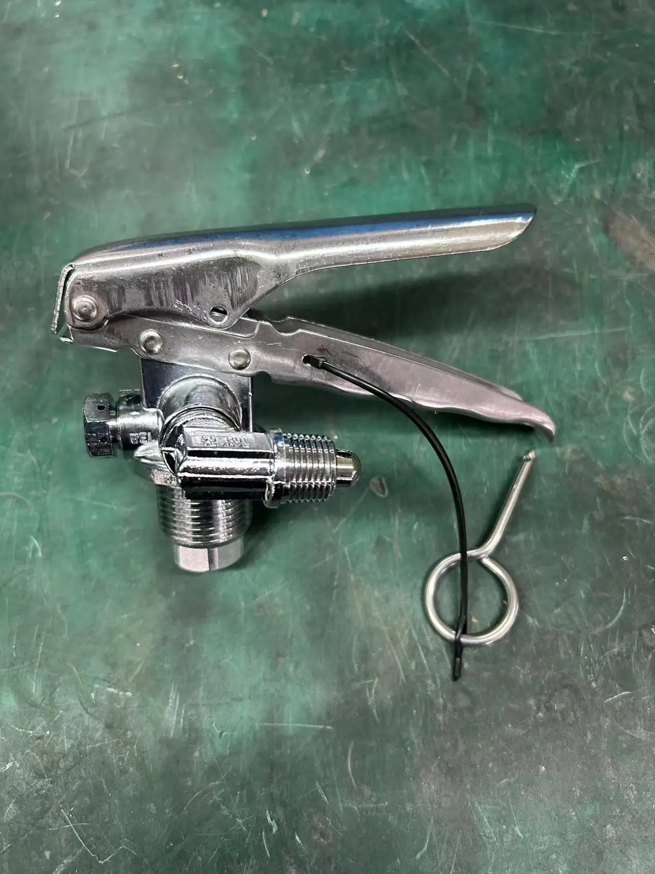 CO2 USA Style Aluminimu Alloy AA6061 Material CO2 Fire Extinguisher Use Stainless Steel SUS304 Extinguisher Valve